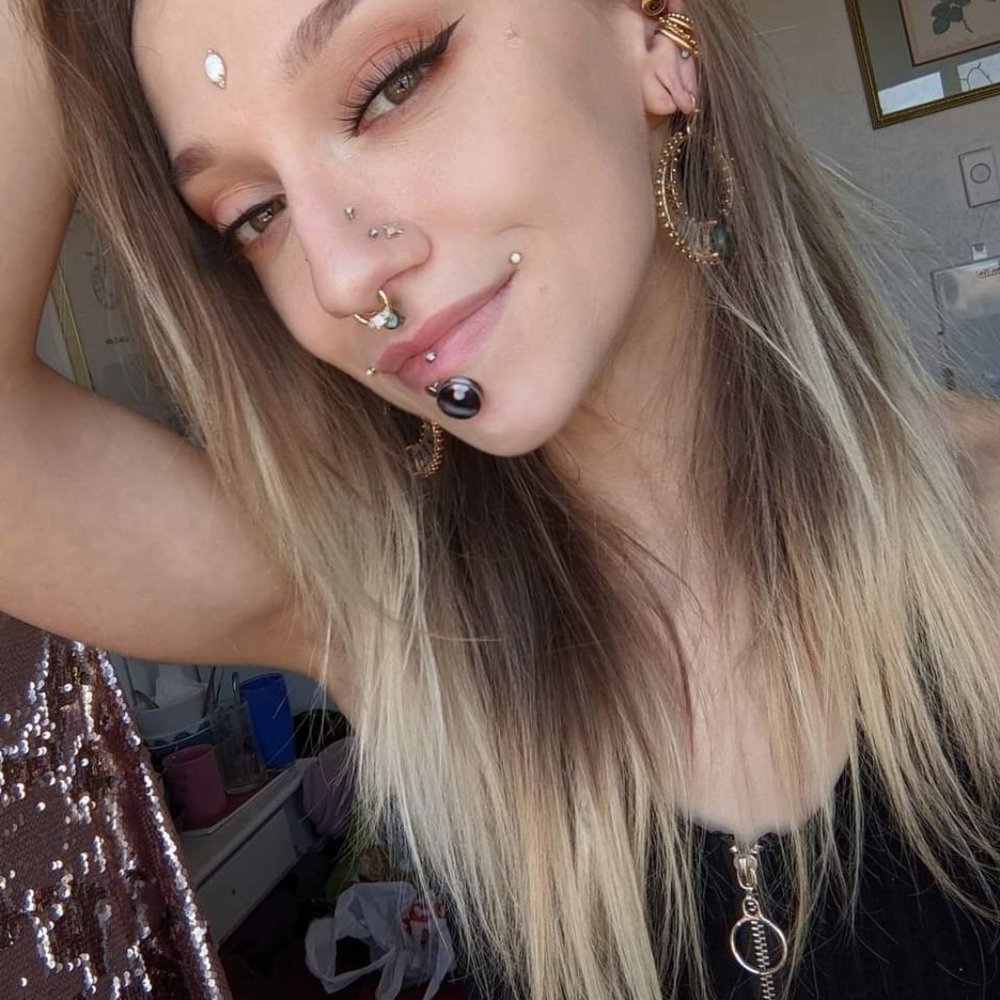 Meet your Posher, Sara